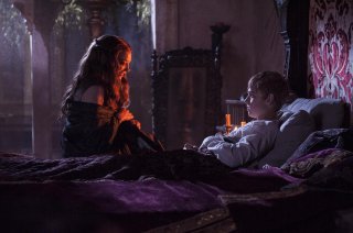 Il trono di spade: Natalie Dormer e Dean-Charles Chapman nell'episodio Oathkeeper, della quarta stagione