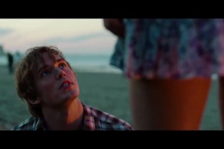 Teaser Trailer 2 - Love, Rosie