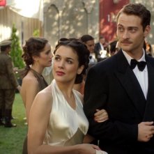 Il tempo del coraggio e dell'amore: Adriana Ugarte in una scena