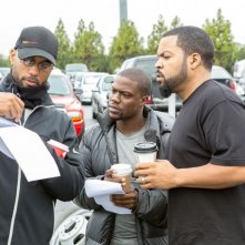 Poliziotto in prova: Kevin Hart e Ice Cube sul set del film con il regista Tim Story