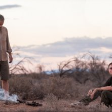 The Rover: Guy Pearce e Robert Pattinson in una scena