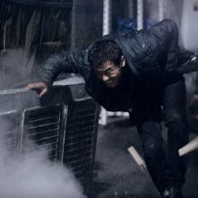 The target: una concitata scena d'azione del film