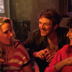 Party Girl: Angélique Litzenburger con Séverine Litzenburger e Samuel Theis in una scena