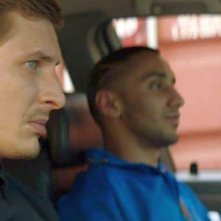 Snow in Paradise: Frederick Schmidt con Aymen Hamdouchi in un momento del film