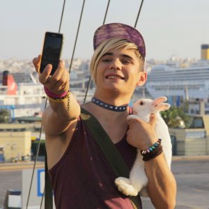 Xenia: Kostas Nikouli in una scena tratta dal film