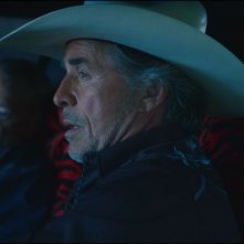 Cold in July: Michael C. Hall con Don Johnson e Sam Shepard in una scena del film
