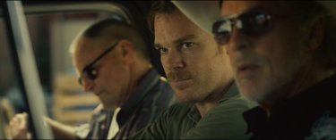 Cold in July: Michael C. Hall insieme a Don Johnson e Sam Shepard in una scena del film