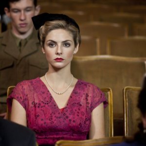 Tamsin Egerton in una scena di Queen and Country