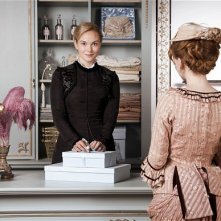 Th Paradise: Joanna Vanderham in un'immagine promozionale