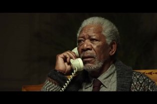 International Trailer - Lucy