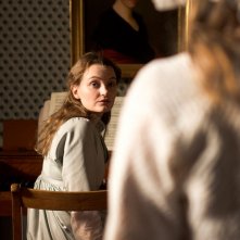 Amour fou: Birte Schnoeink in una scena del film