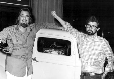 George Lucas sul set di American Graffiti con George Weston Smith