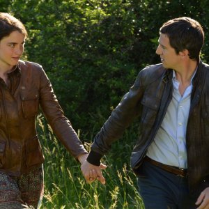 L'homme que l'on aimait trop: Guillaume Canet con Adèle Haenel in una scena