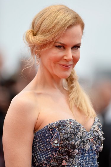 Nicole Kidman è 'Grace di Monaco' sul red carpet di Cannes nel 2014