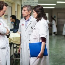 Hippocrate: Jacques Gamblin con Marianne Denicourt e Reda Kateb in una scena del film