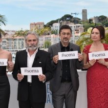 Winter Sleep: il regista Nuri Bilge Ceylan insieme al cast in segno di lutto per il disastro nella miniera di Soma