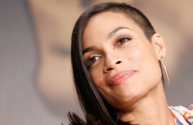 La bella Rosario Dawson al Festival di Cannes 2014 per presentare The Captive