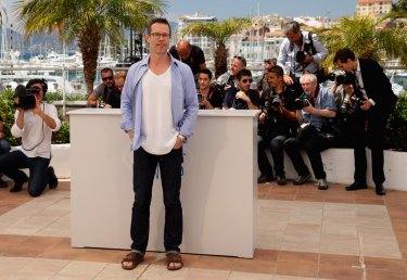 Guy Pearce - in look decisamente informale - a Cannes 2014, per presentare The Rover