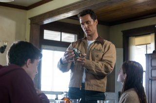 Interstellar: il protagonista Matthew McConaughey in una scena del film