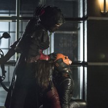 Arrow: Summer Glau e Katrina Law nell'episodio Unthinkable