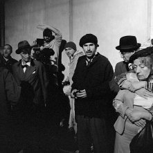 Le ponts de Sarajevo: una scena in b/n tratta dal film collettivo incentrato sulla città di Sarajevo