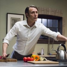 Hannibal: Mads Mikkelsen in una scena di Mizuomono, finale della seconda stagione