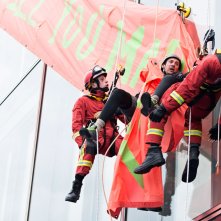 The Smoke: una scena di salvataggio nel terzo episodio della prima stagione