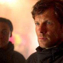 The Smoke: Jamie Bamber e Pippa Bennett-Warner nel quarto episodio della prima stagione