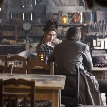 Penny Dreadful: Billie Piper e Josh Hartnett nell'episodio Séance