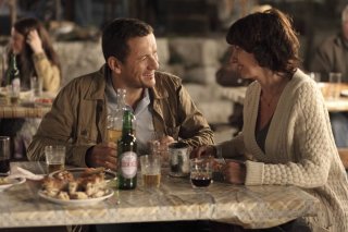 Tutta colpa del vulcano: Valérie Bonneton e Dany Boon sorridenti in una scena del film