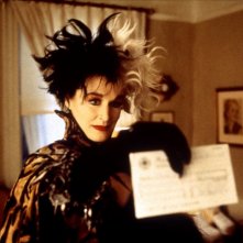 Glenn Close nei panni di Crudelia DeMon