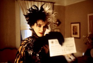 Glenn Close nei panni di Crudelia DeMon