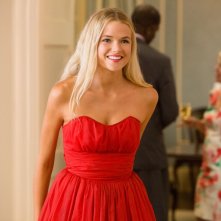 Un amore senza fine: Gabriella Wilde sorridente in una scena