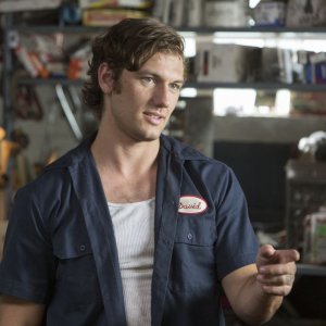 Un amore senza fine: Alex Pettyfer nei panni di David in una scena del film