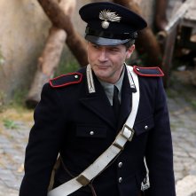 A testa alta: Ettore Bassi in una scena della fiction Rai