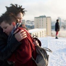 We are the best!: Mira Grosin con Jonathan Salomonsson in una affettuosa scena del film