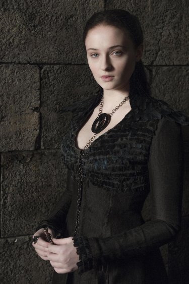 Il trono di spade: Sophie Turner in un'immagine promozionale per l'episodio The Mountain and the Viper