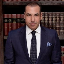 Suits: Rick Hoffman in un'immagine promozionale della quarta stagione