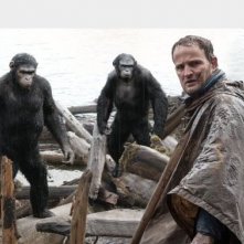 Apes Revolution: Jason Clarke in una sche del film