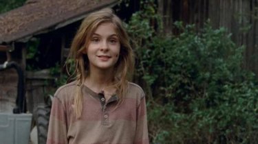 The Walking Dead: Brighton Sharbino è Lizzie nell'episodio Il bisco