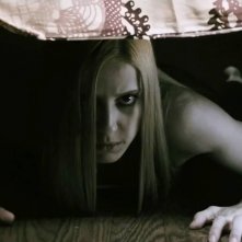 1303: Kathleen Mackey in una paurosa immagine del film