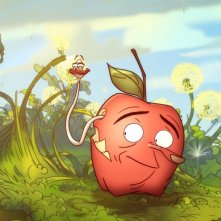 La mela e il verme: la mela Torben e il vermetto Silvia in una scena del film