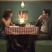 Jersey Boys: John Lloyd Young con Renée Marino in una scena del film