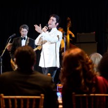 Jersey Boys: John Lloyd Young nei panni di Frankie Valli una scena del film