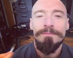 Pan: Hugh Jackman si rade i capelli