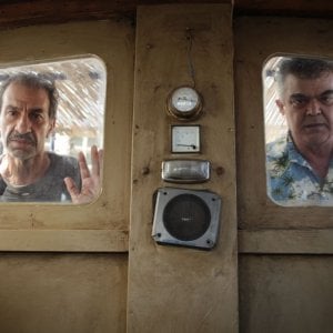 Un insolito naufrago nell'inquieto mare d'Oriente: una scena del film