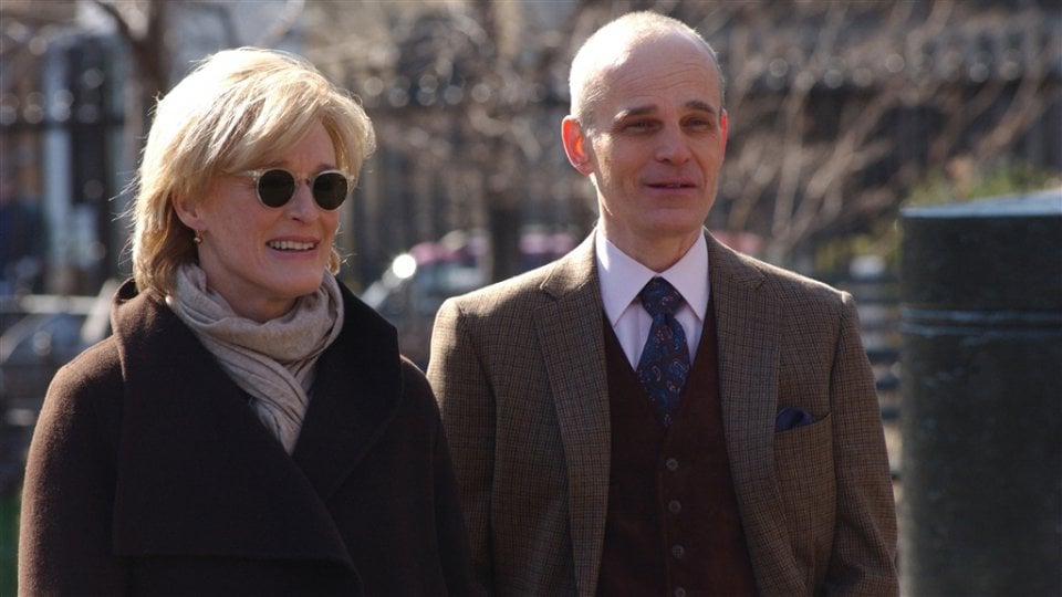 Damages: Glenn Close e Zeljko Ivanek in una scena della prima stagione della serie