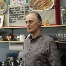 Fargo: Keith Carradine in una scena dell'episodio A Fox, a Rabbit and a Cabbage