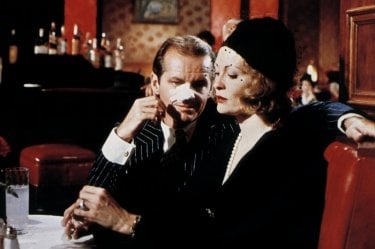 Chinatown: un momento del film con Faye Dunaway e Jack Nicholson