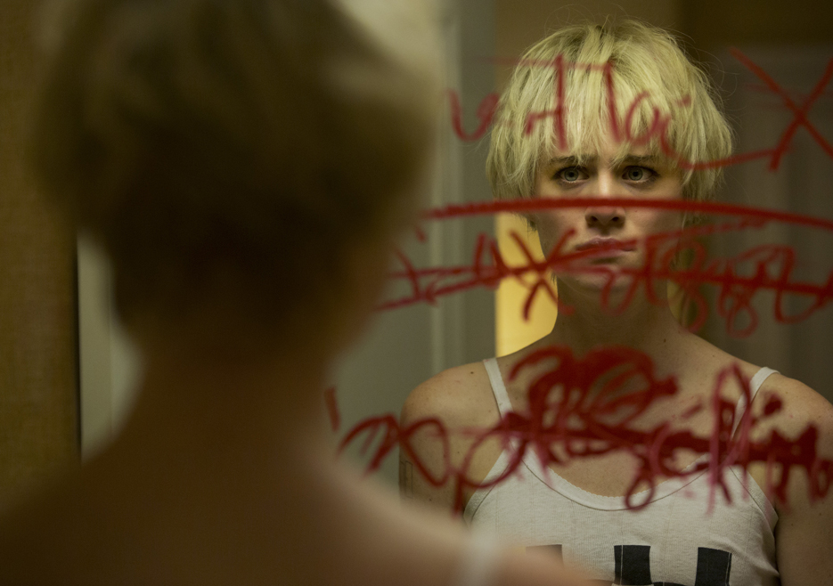 Halt and Catch Fire: Mackenzie Davis nell'episodio High Plains Hardware